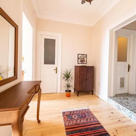 Lägenhet Elegant, Spacious, Quiet 3br Near Historic Center Istanbul