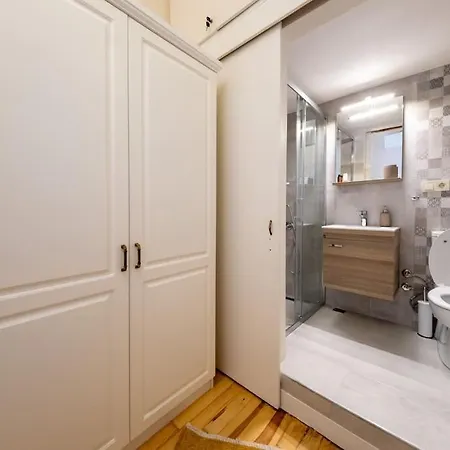 Lägenhet Elegant, Spacious, Quiet 3br Near Historic Center Istanbul