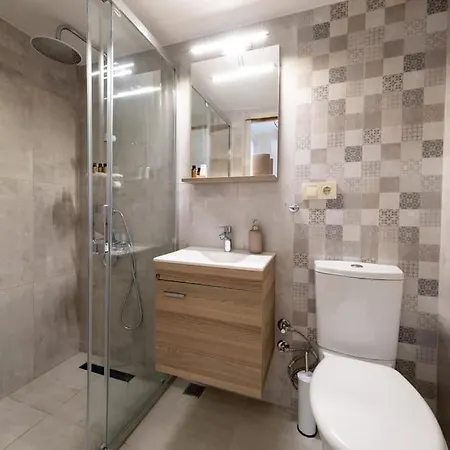 Elegant, Spacious, Quiet 3br Near Historic Center