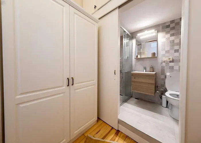 Apartmán Elegant, Spacious, Quiet 3br Near Historic Center Istanbulská provincie