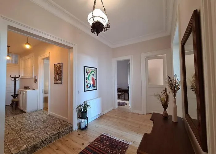 Elegant, Spacious, Quiet 3br Near Historic Center * Стамбул