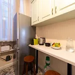 Elegant, Spacious, Quiet 3br Near Historic Center アパート イスタンブール